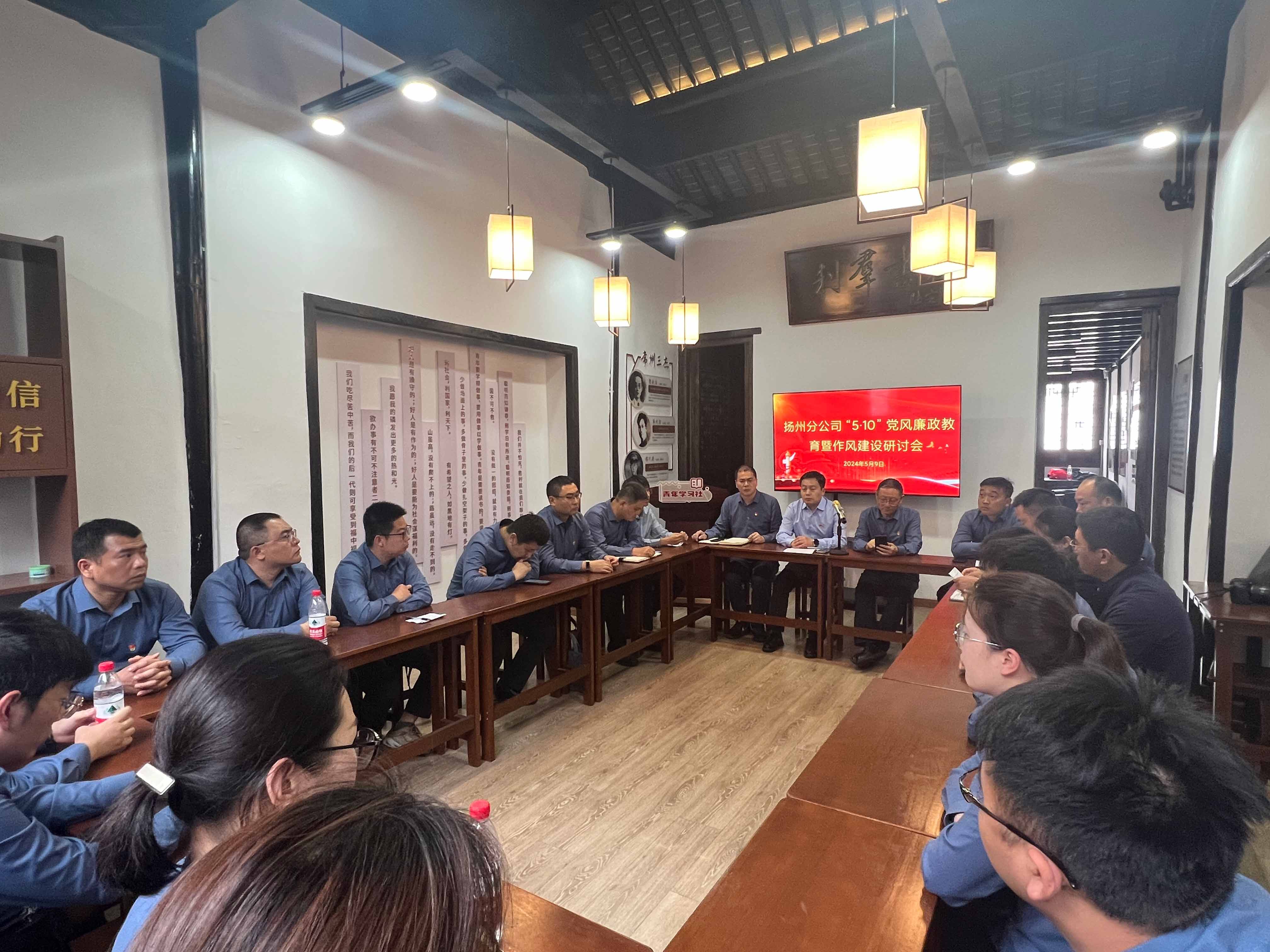 1715417444665611.jpg 8136288b992bdeeba966d59b10813b0.jpg